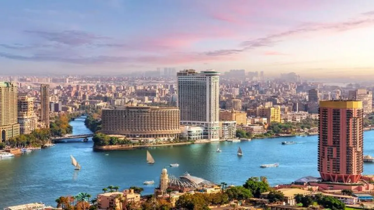 ارتفاع طفيف في درجات الحرارة مع نشاط الرياح وشبورة تسبق طقس مصر اليوم